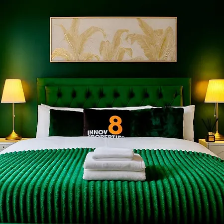 Luxury Cinema Lounge 2bed Centre Free Parking *