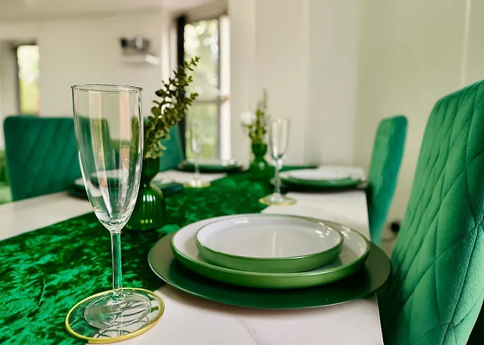 Cinema Lounge 2bed Centre Free Parking Апартаменти Лідс